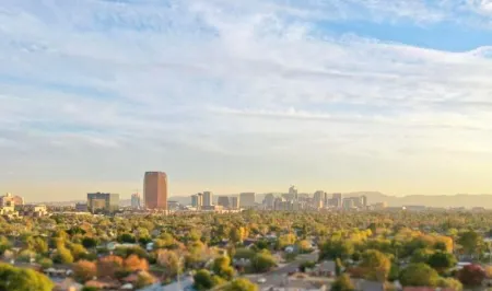 Historic Phoenix's Midtown Carriage House, Downtown {Free Parking}