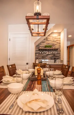 Fully Stocked & Spacious McCloud 3Bed/ 2.5  Walk to Lake 1-Car Garage Отели рядом с достопримечательностью «Санд Харбор»