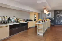 TownePlace Suites London - breakfast