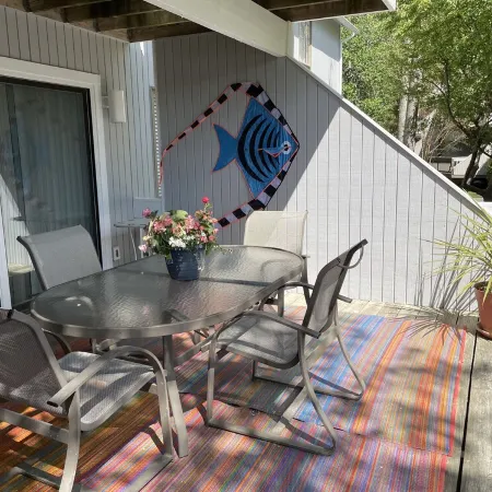 Sea Colony, Walk to Beach & Tennis--Beautiful, Sparkling Clean Getaway!