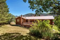 Hillside Home w/ Views, Lounge Decks, Bbq, 5Min to Downtown & Hot Springs Pools! Hotels near Glenwood Hot Springs Pool