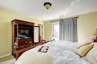 Cozy KY Escape with Hot Tub Near the Bourbon Trail