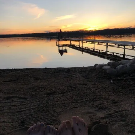 Escape to Tranquility on Ross Lake: A Perfect Getaway!