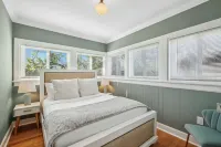 Bellissimo By the Sea, 2 Bedroom, Walk Everywhere