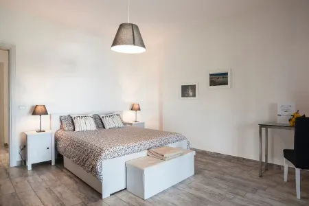 Villa Ginevra depandance swimming pool and wifi and free parking