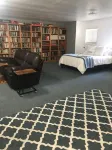 Wooded Retreat, Welcome to the Woods! Fun, Games! Destress,Quiet Private Setting