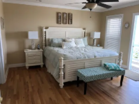 Beautiful Edisto 2nd Row Home with Ocean Views