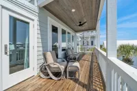 Amazing Gulf View, Private Pool & Large Beach House,2 owner suites; Walk 2 Beach