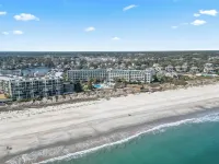 Oceanfront: The Seabatical Suite at Bridgewater Resort / Litchfield By The Sea