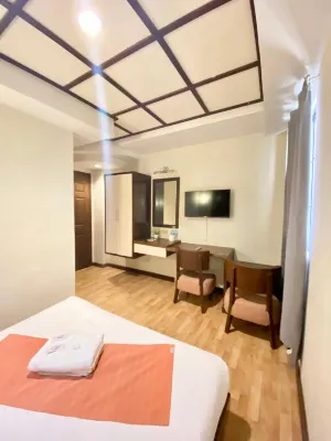 Roxas Midtown Hotel