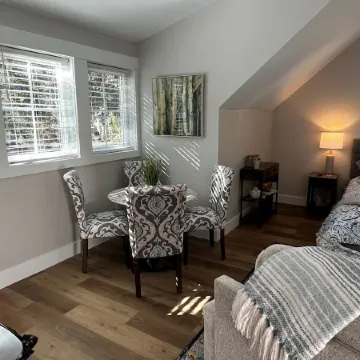 Carriage House within 5 minute walk of Old Town Bluffton