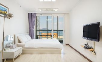 Geoje Island Eoreum Spa Dog Pension