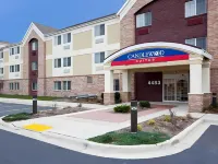Candlewood Suites Milwaukee Brown Deer Hotels in Glendale