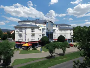 크리스탈리 호텔