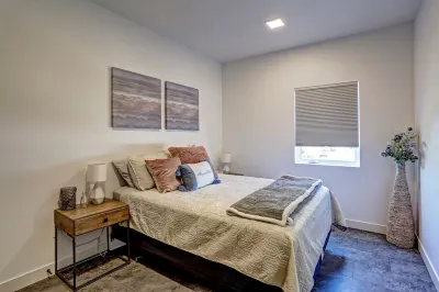 Inspiring Modern Home W/ Space, Close to interstate, restaurants, and shopping.