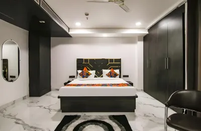 Hotel Grey Sky