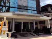 TK Residence Hotels in der Nähe von Wat Burapa Sang Ming