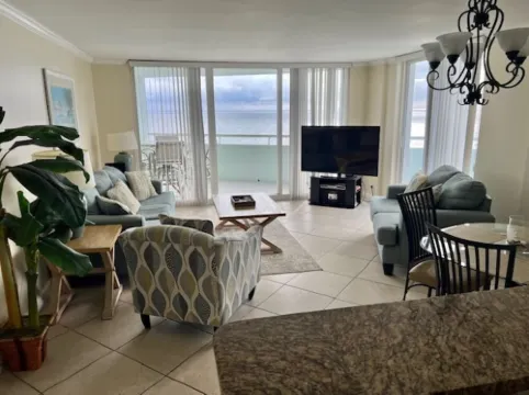 Beautiful Gulf Front Penthouse