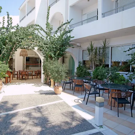 Kyparissia Beach Hotel