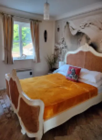 Canalside Chic – Your London Escape Starts Here!  Wifi and Airport Transfers