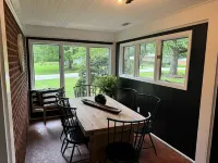 Spacious 5-bedroom house in delightful Greenville 10 minutes from downtown
