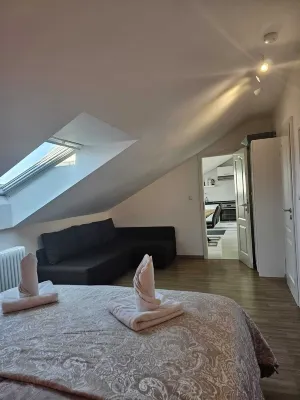 Cozy Apartment - Good Connection to Munich Hotels near St. Jakob