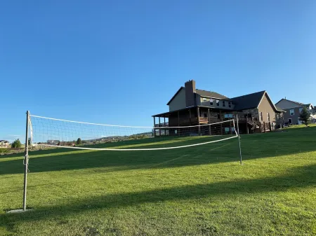 New listing! Hanson House- 9 bed 7.5 bath Sleeps 35. 1/2 Acre Grass Yard