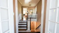 2bed Apt - 5 min walk to Swamp Rabbit - 15min walk to downtown - 3min walk BSWA