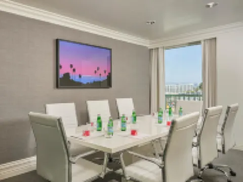 Viceroy Santa Monica Hotels in Santa Monica