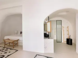 Casa Sunsha Hybrid Retreat Santorini