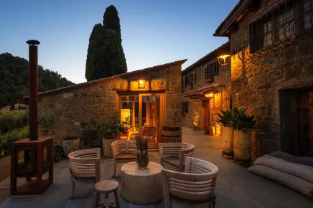 La Tuscia - Tenuta di Toscana, Boutique Villa Отели рядом с достопримечательностью «San Giusto in Salcio»