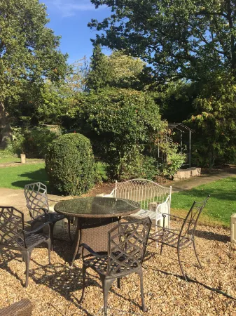 Edgware Bed and Breakfast