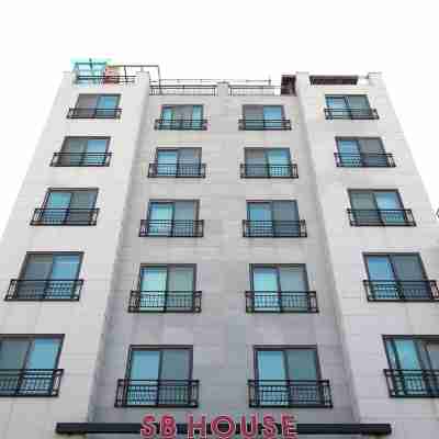 SB Guest House Hotel Exterior