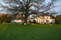 Wrexham Llyndir Hotel by Belvilla Hotels in 