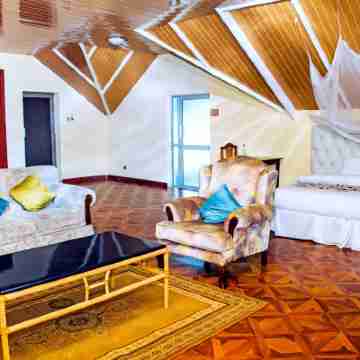 Karen Inn & Suites Rooms