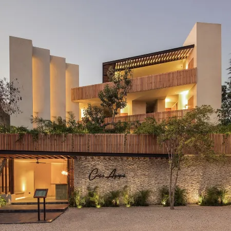 Casa Agape Boutique Hotel Rooftop Pool & Beach Club Access