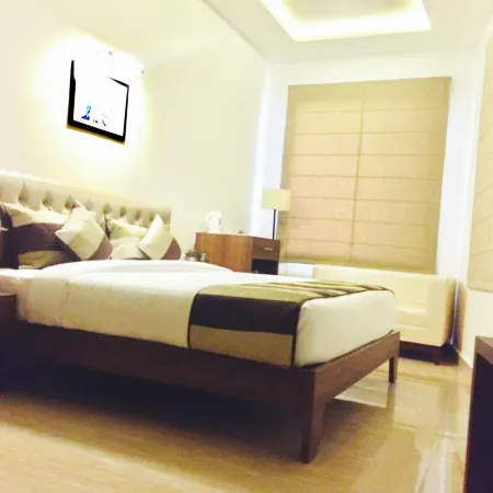 HOTEL AJMER REGENCY Отели рядом с достопримечательностью «Даргах Шариф»