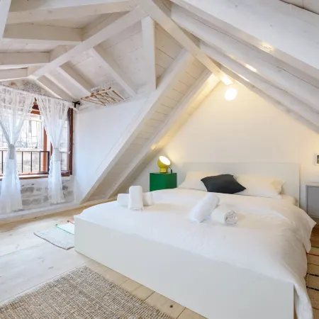 Apartments & Rooms Tiramola - Old Town