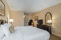 The Century House, Ascend Hotel Collection Hotels in Colonie