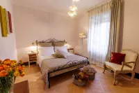Ex Convento Santa Croce-Country Resort Hotels in Scheggino
