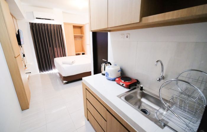Good Location and Best Deals Studio Apartment at Suncity Residence