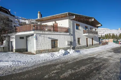 Borgata Family Studio Ski in Ski Out 300m Hotels near Cappella di San Claudio
