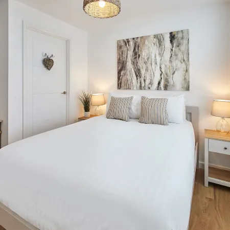 Host & Stay - Emilyn House