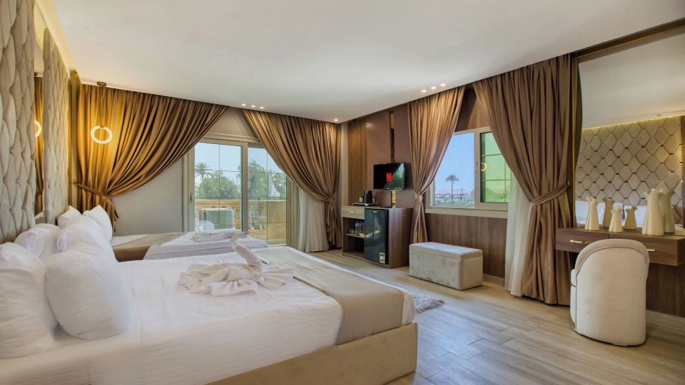 Golden Palm Hotel