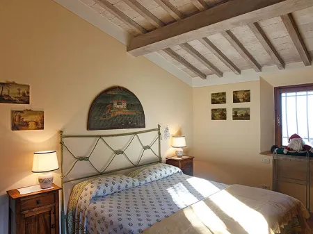 Apartment in Cetona with Pool