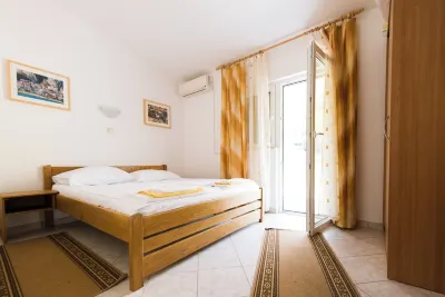 B&B Pero Near Sea with Hot Tub Access Hotels in 