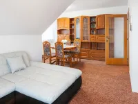 Cosy Apartment in Dresden with Balcony and Swimming Pool