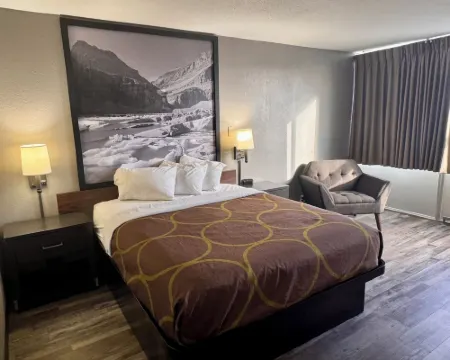Super 8 by Wyndham Great Falls City Center Hotels in Cascade County