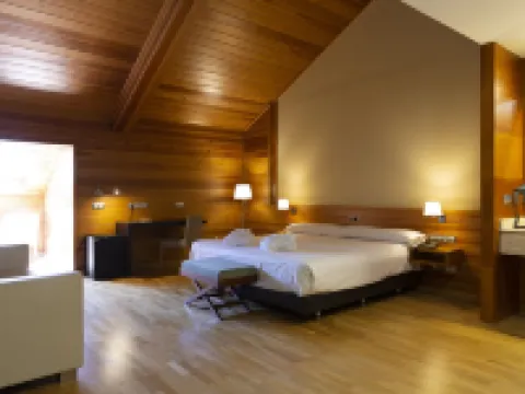 Iberik Augas Santas Balneario & Golf Hotels in Panton