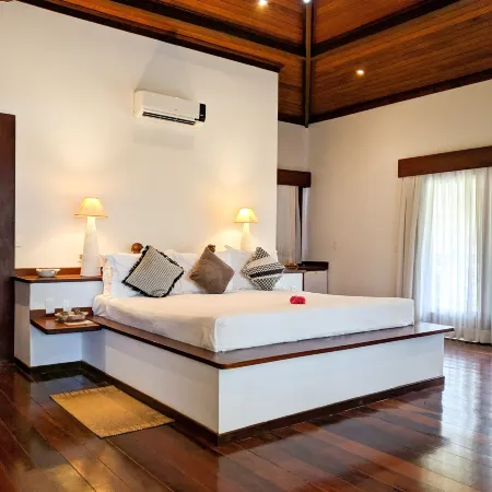 Domus Villas